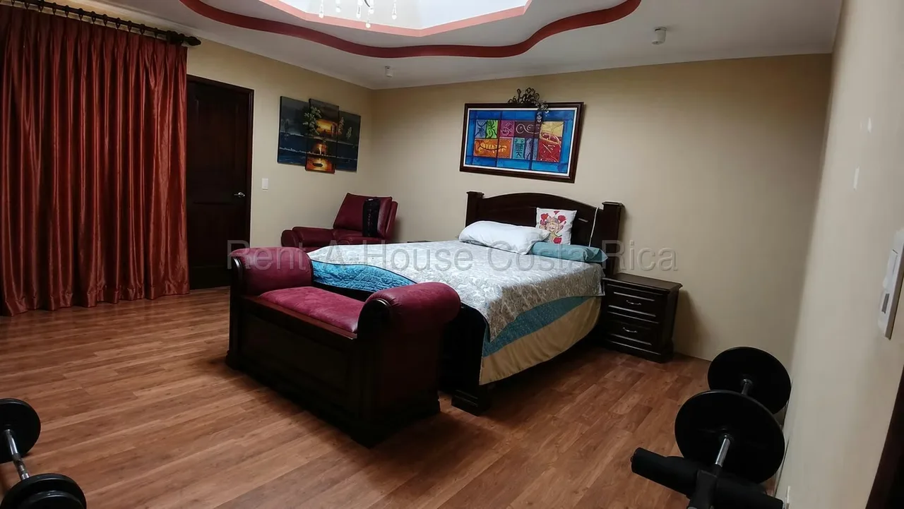 Venta de Casa Amplia en Gravilias, Desamparados #27-883 GS, photo 5