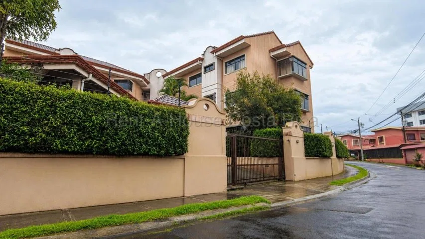 Venta de Apartamento en Lourdes de San Pedro, Montes de Oca. RAH 27-497 - Venta en Montes de Oca