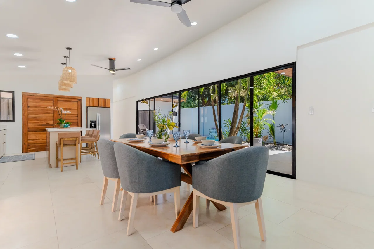 PROPERTY WITH THREE BEDROOMS AND POOL NEAR TO THE BEACH, IN PLAYA HERMOSA – 0.13 ACRES, photo 8