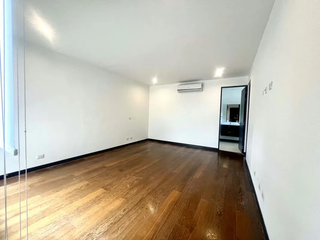 En un condominio de pocas unidades, moderno sobre calle sin salida mas seguro aun, con seguridad 24 -7., photo 11