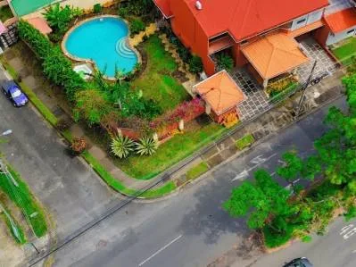 Boulevard Rohrmoser, Pavas | Uso Residencial y Comercial.  Lote 791m2 / Construcción 450 m2