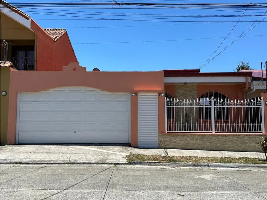 Venta - Casa Roble Real - Santo Domingo de Heredia