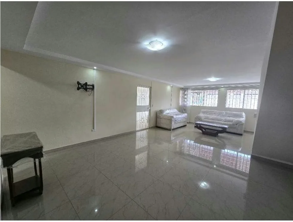 Hermosa casa de dos plantas ubicada en una de las zonas más céntricas y convenientes de Tibás. Remodelada completamente ..., photo 5