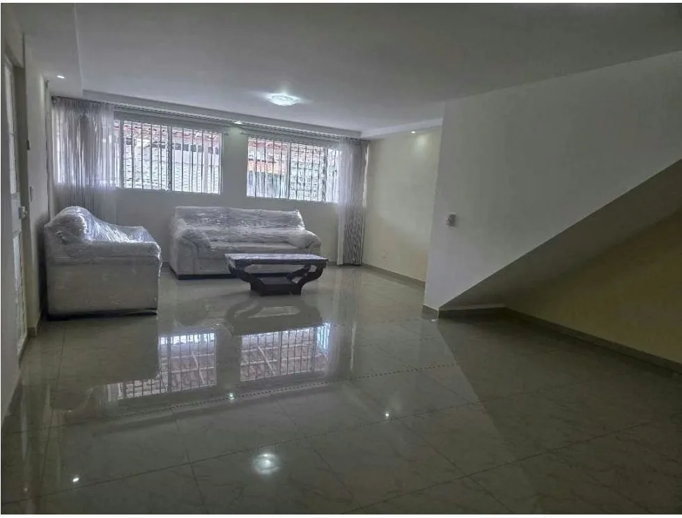 Hermosa casa de dos plantas ubicada en una de las zonas más céntricas y convenientes de Tibás. Remodelada completamente ..., photo 6