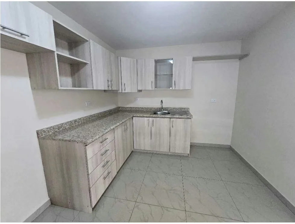 Hermosa casa de dos plantas ubicada en una de las zonas más céntricas y convenientes de Tibás. Remodelada completamente ..., photo 9
