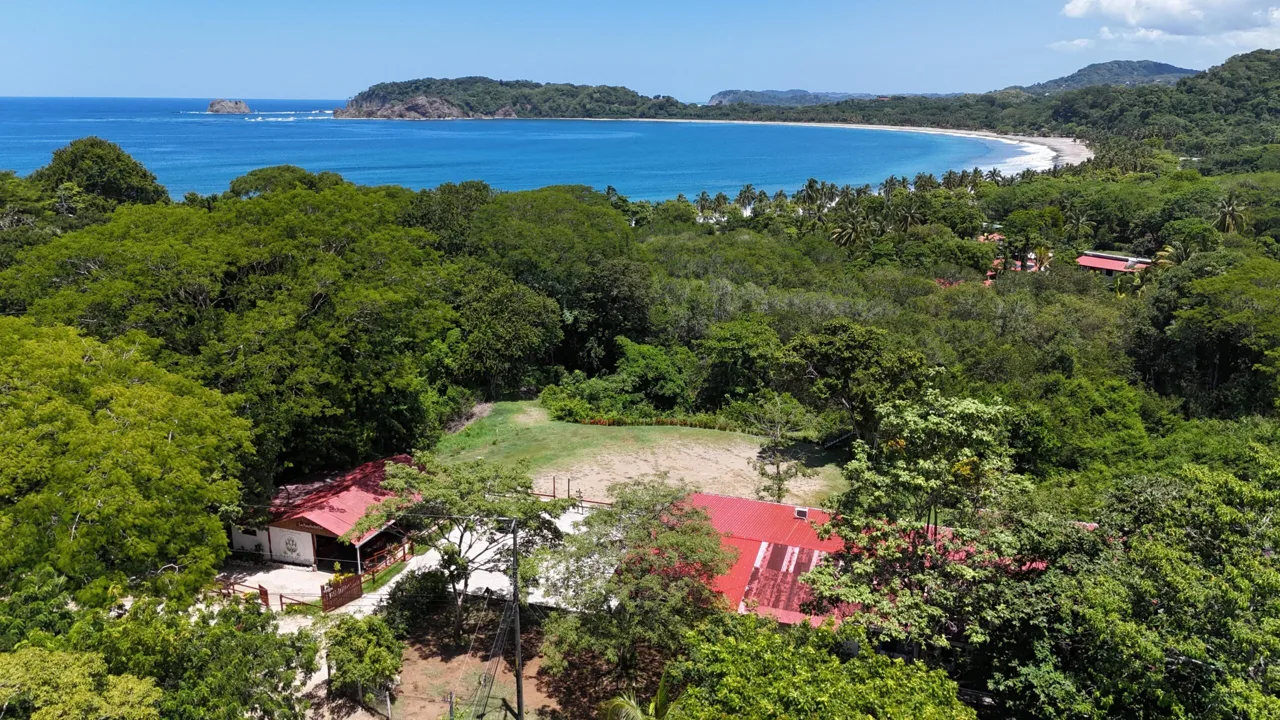 11-Room Ocean View Hotel with Expansion Potential in Puerto Carrillo