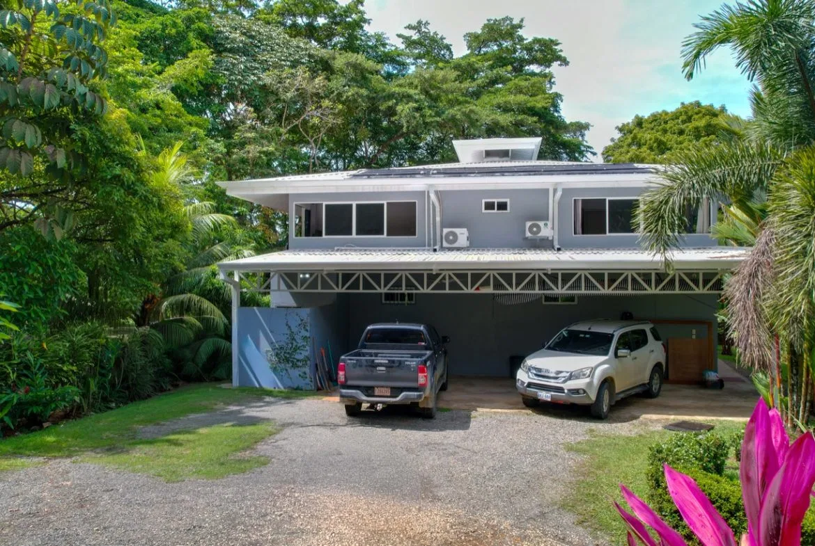 JUNGLE PROPERTY WITH THREE BEDROOMS, IN LOS JARDINES DEL MORETE UVITA – 1.89 ACRES, photo 2