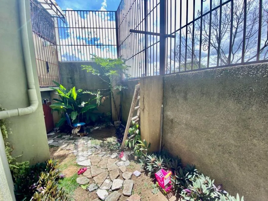 Venta de Casa en Cinco Esquinas, Tîbas. RAH 25-1439 - Venta en Tibás, photo 13