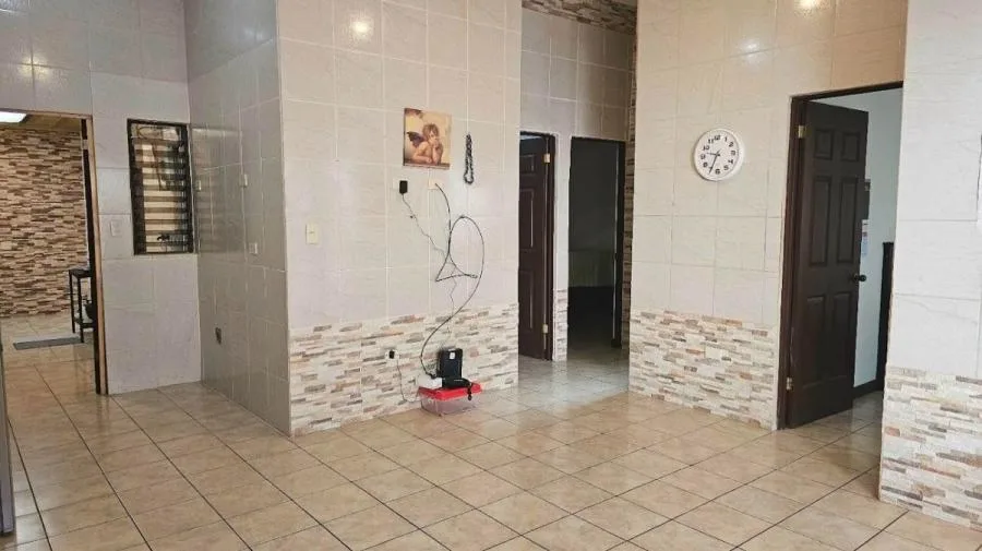 Venta de Casa en Goicoechea, San José. RAH 25-1586 - Venta en Goicoechea, photo 13