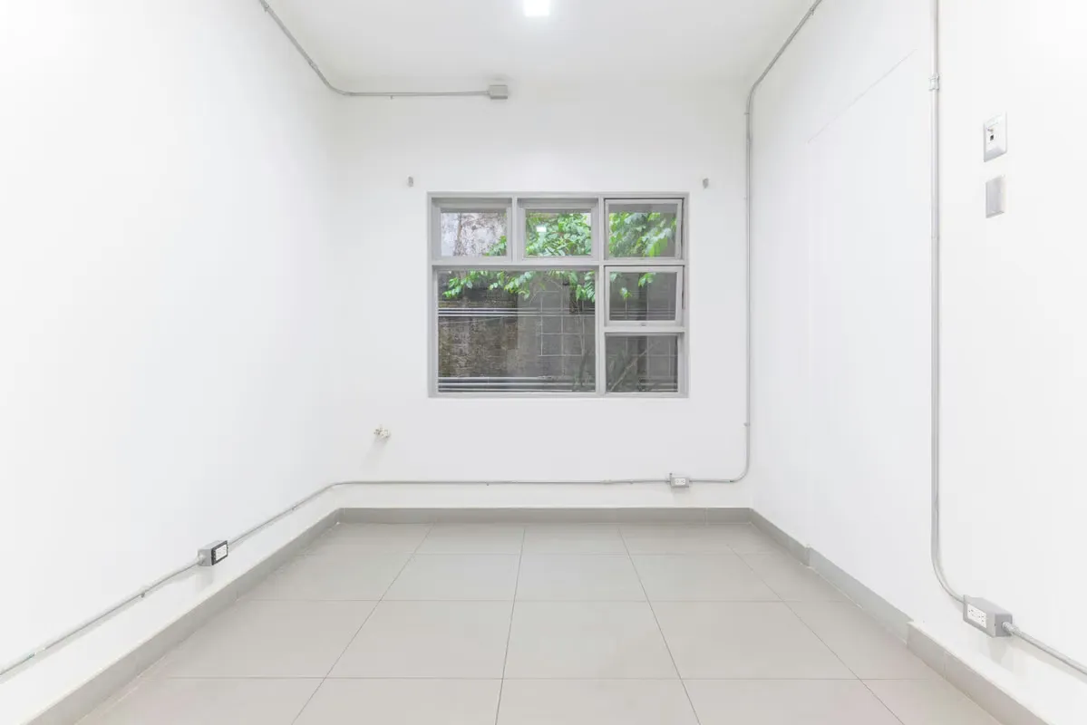 ¿Busca visibilidad y una ubicación estratégica para su negocio? Este local comercial de 100 m² se encuentra en el corazón de Rohrmoser, sobre la calle principal que conecta la ..., photo 10