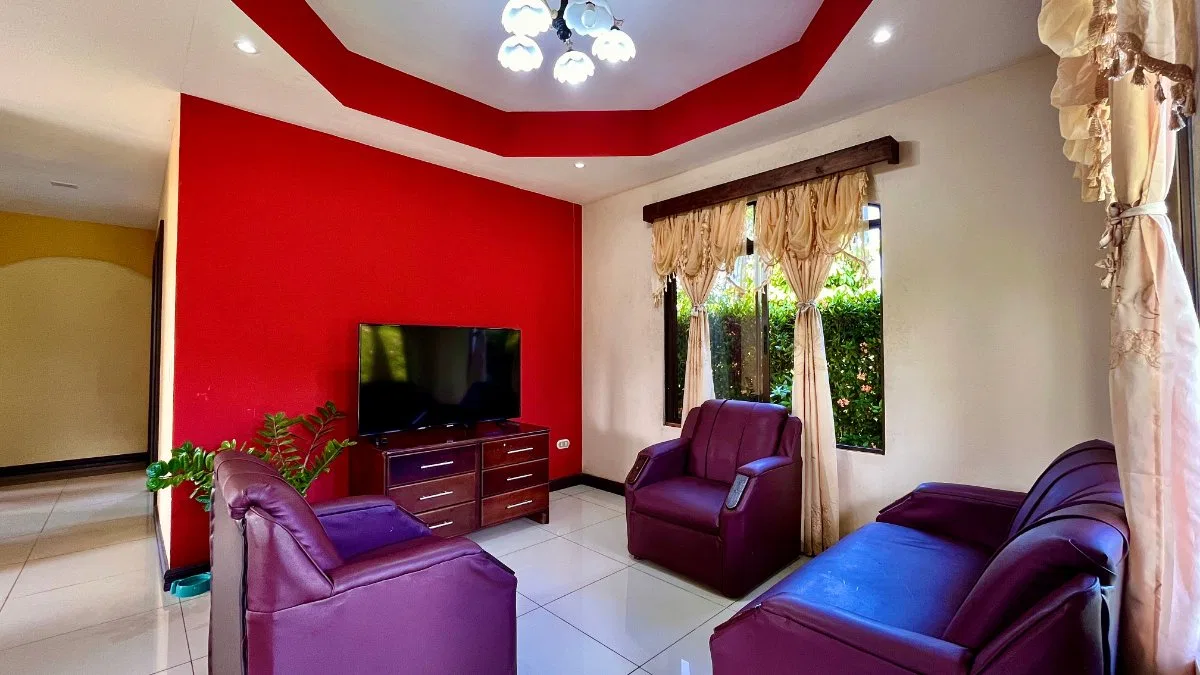 SE VENDE CASA DE ALTA CALIDAD EN LA ESPERANZA DE SAN PEDRO CON AMPLIO TERRENO - Venta en Pérez Zeledón, photo 2