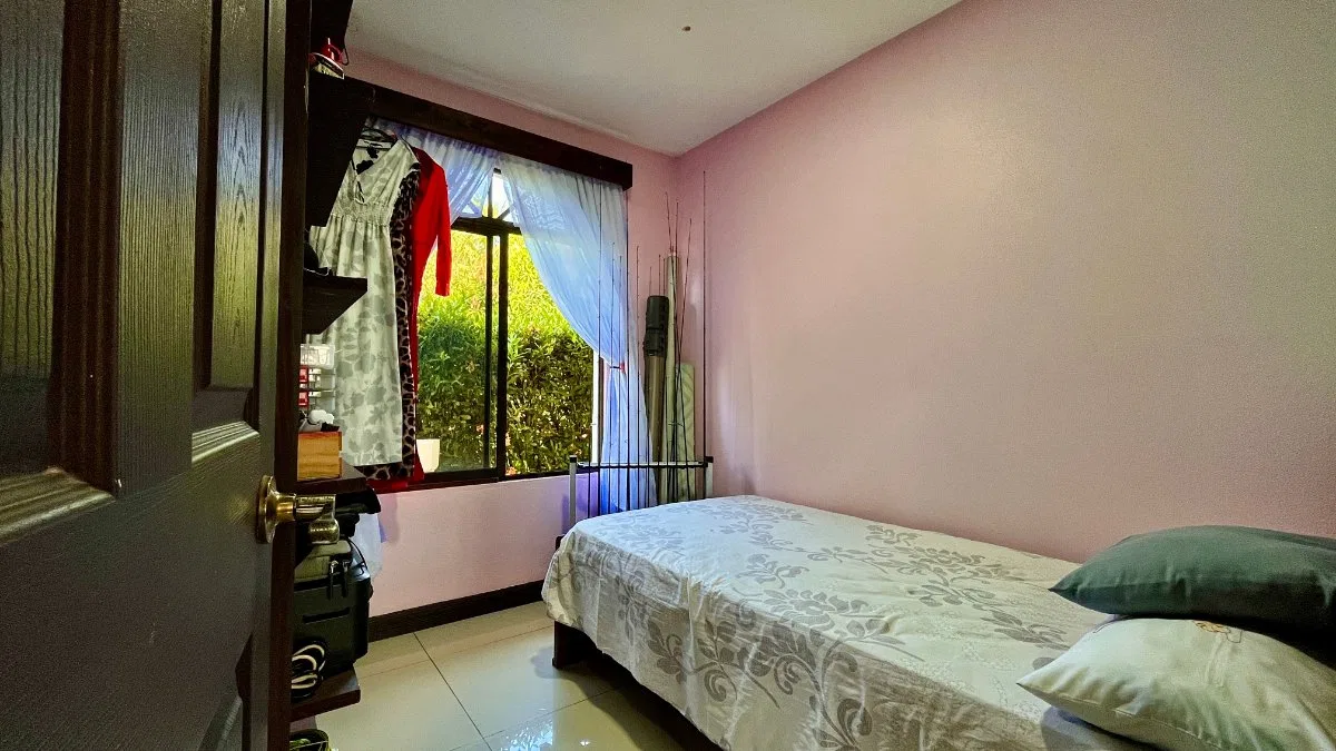 SE VENDE CASA DE ALTA CALIDAD EN LA ESPERANZA DE SAN PEDRO CON AMPLIO TERRENO - Venta en Pérez Zeledón, photo 13