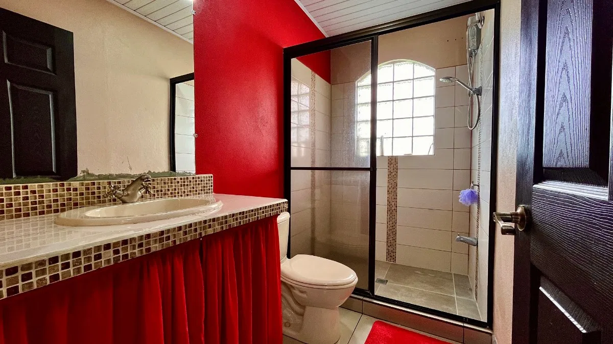 SE VENDE CASA DE ALTA CALIDAD EN LA ESPERANZA DE SAN PEDRO CON AMPLIO TERRENO - Venta en Pérez Zeledón, photo 7