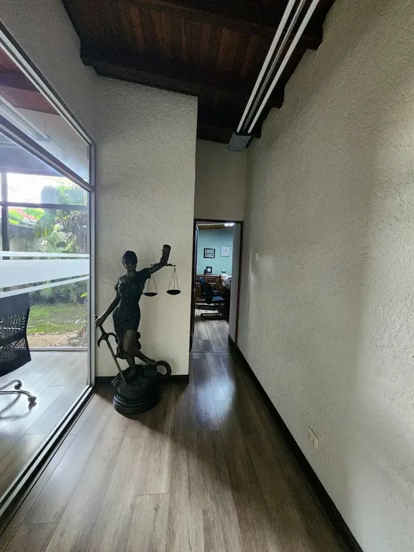 Se alquila oficina de 10m2 la cual se localiza en un primer nivel. Se ubica a unos 200 metros de los Tribunales de Goicoechea. Incluye servicio de recepción, sala de espera, agua, sala ..., photo 15