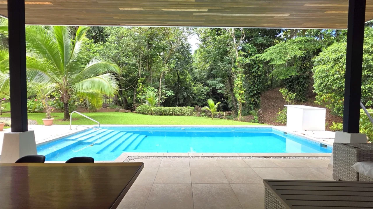 VILLA SHANTI: LUXURY JUNGLE RETREAT IN OJOCHAL, COSTA RICA – 1.17 ACRES, photo 3