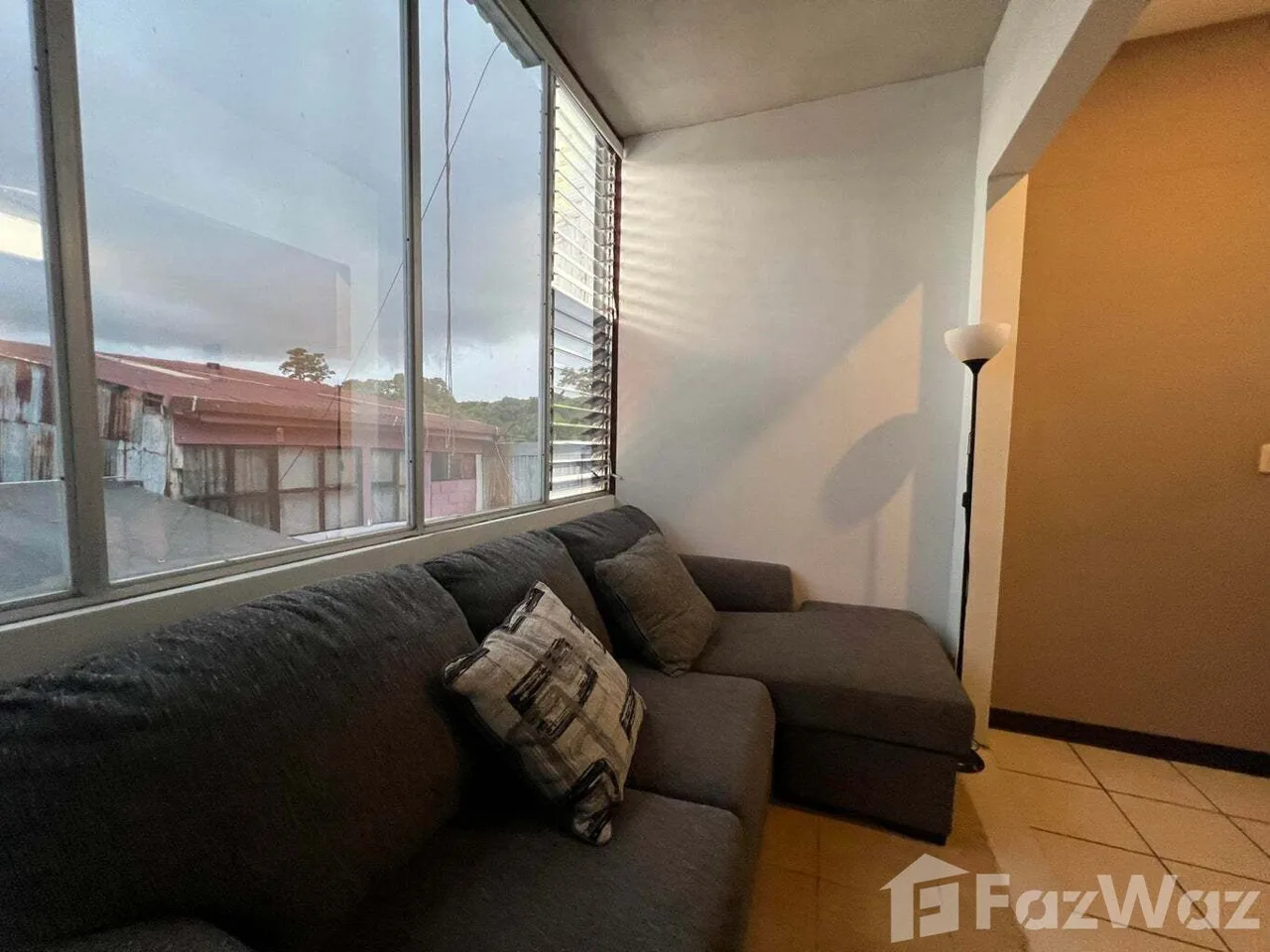 5 Bedroom House for Sale at Goicochea for $160,000, photo 8