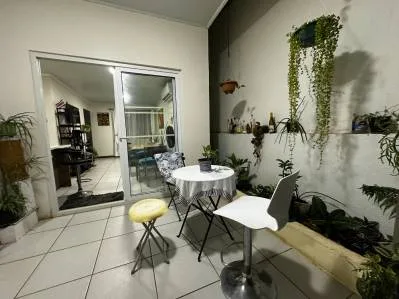 Casa en Venta en Esparza, Costa Rica – Moderna de 3 Habitaciones con Amplio Jardín, photo 4