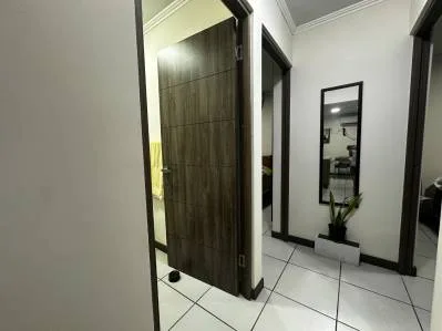 Casa en Venta en Esparza, Costa Rica – Moderna de 3 Habitaciones con Amplio Jardín, photo 9