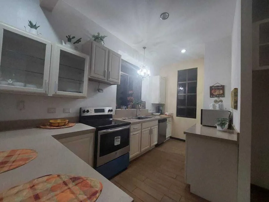 Venta de Propiedad con dos apartamentos en Los Angeles de San Rafael de Heredia US$ 1,500 #3975 - Alquiler / Renta en San Rafael