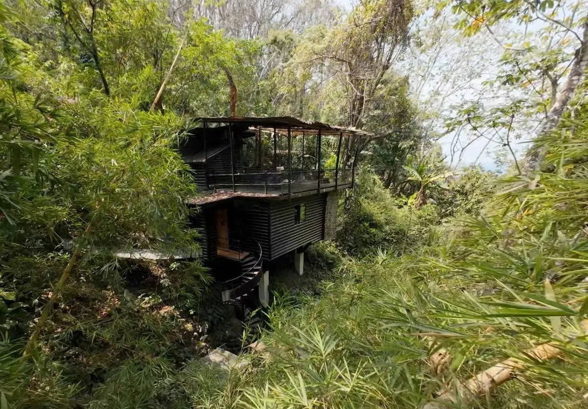 Boutique-style property with a private home for sale in Santa Teresa, Cóbano – Puntarenas, Costa Rica.