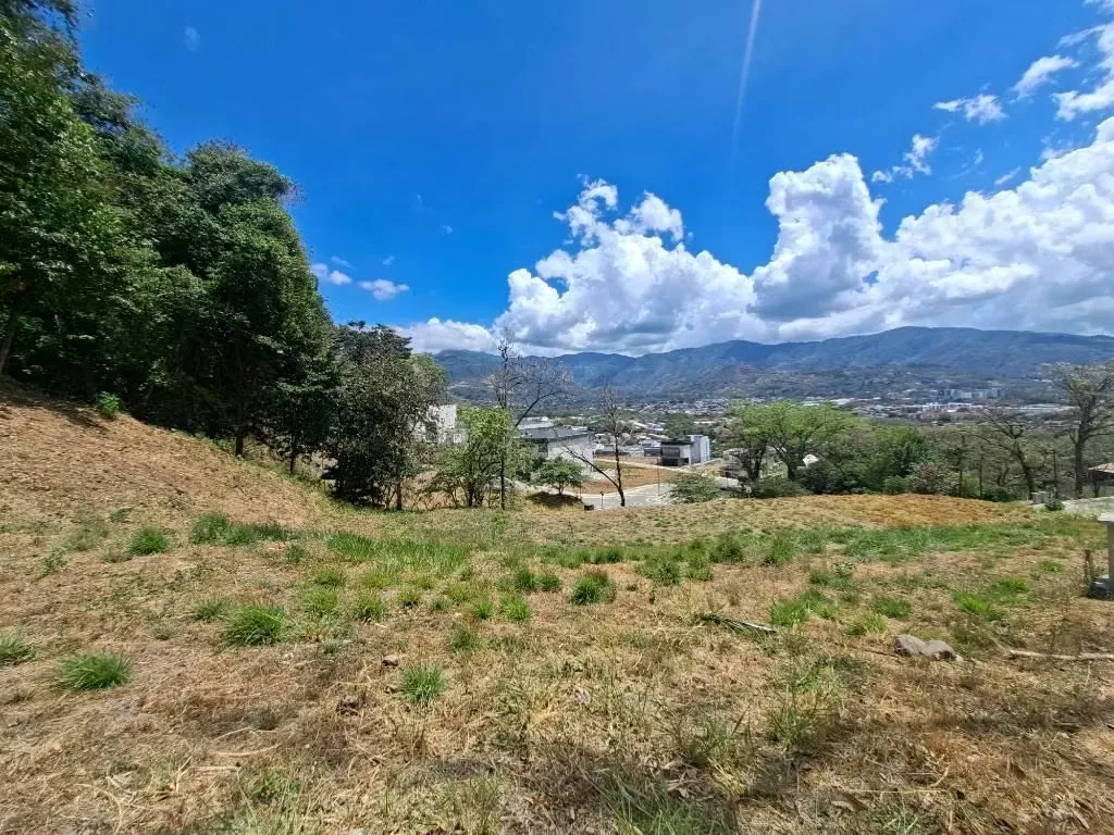 LOTE EN VENTA CONDOMINIO EXCLUSIVO. SANTA ANA. 628 m2., photo 4