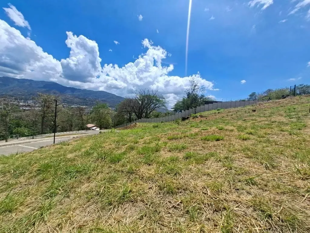 LOTE EN VENTA CONDOMINIO EXCLUSIVO. SANTA ANA. 628 m2., photo 5