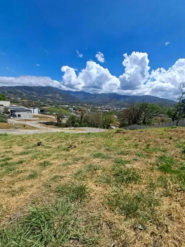 LOTE EN VENTA CONDOMINIO EXCLUSIVO. SANTA ANA. 628 m2., photo 6