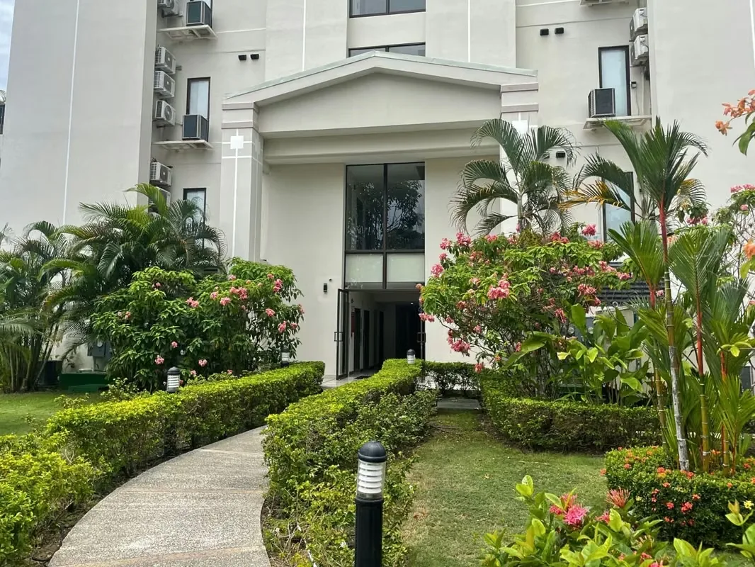 Descubra la combinación perfecta entre confort, estilo de vida playero e inversión estratégica en el prestigioso condominio Jaco ...