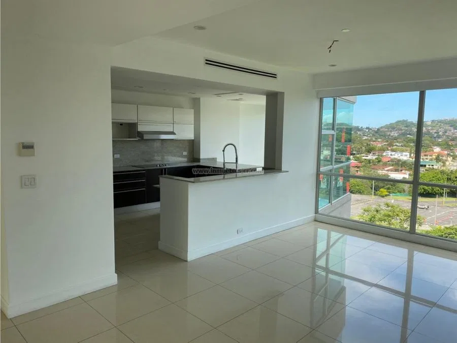 Lujoso apartamento a pasos de Avenida Escazu