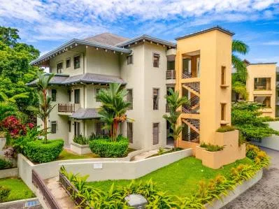 Condominio de 2 dormitorios con vista al mar en Dominicalito, Costa Rica