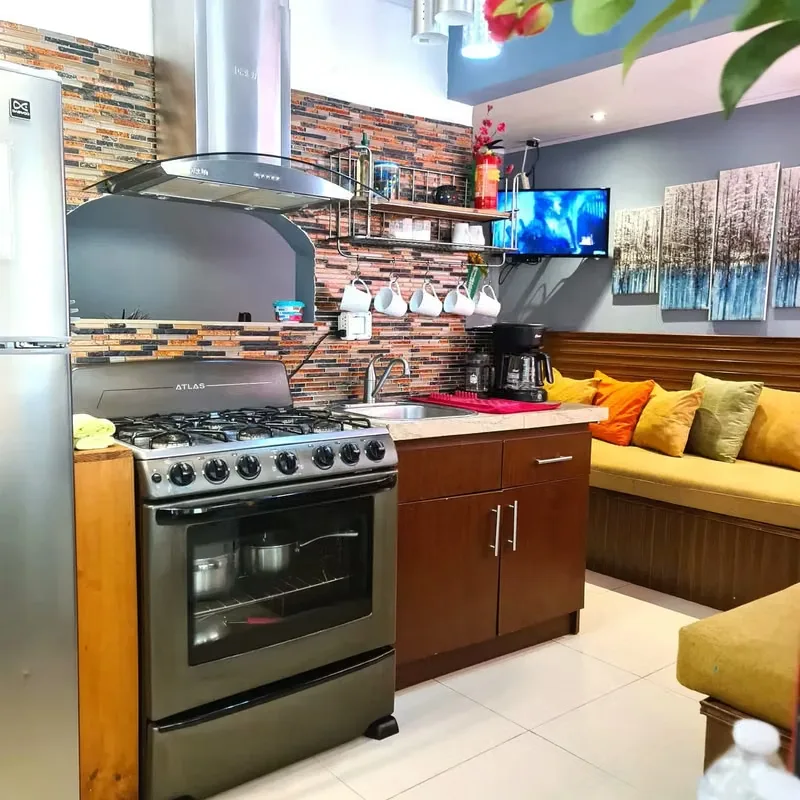 Beautiful 2 bedrooms and 1 bath condo on the first level of El Encanto Complex, located in a very popular business area of Jaco. This condo is renovated and well decorated. Fully ..., photo 7