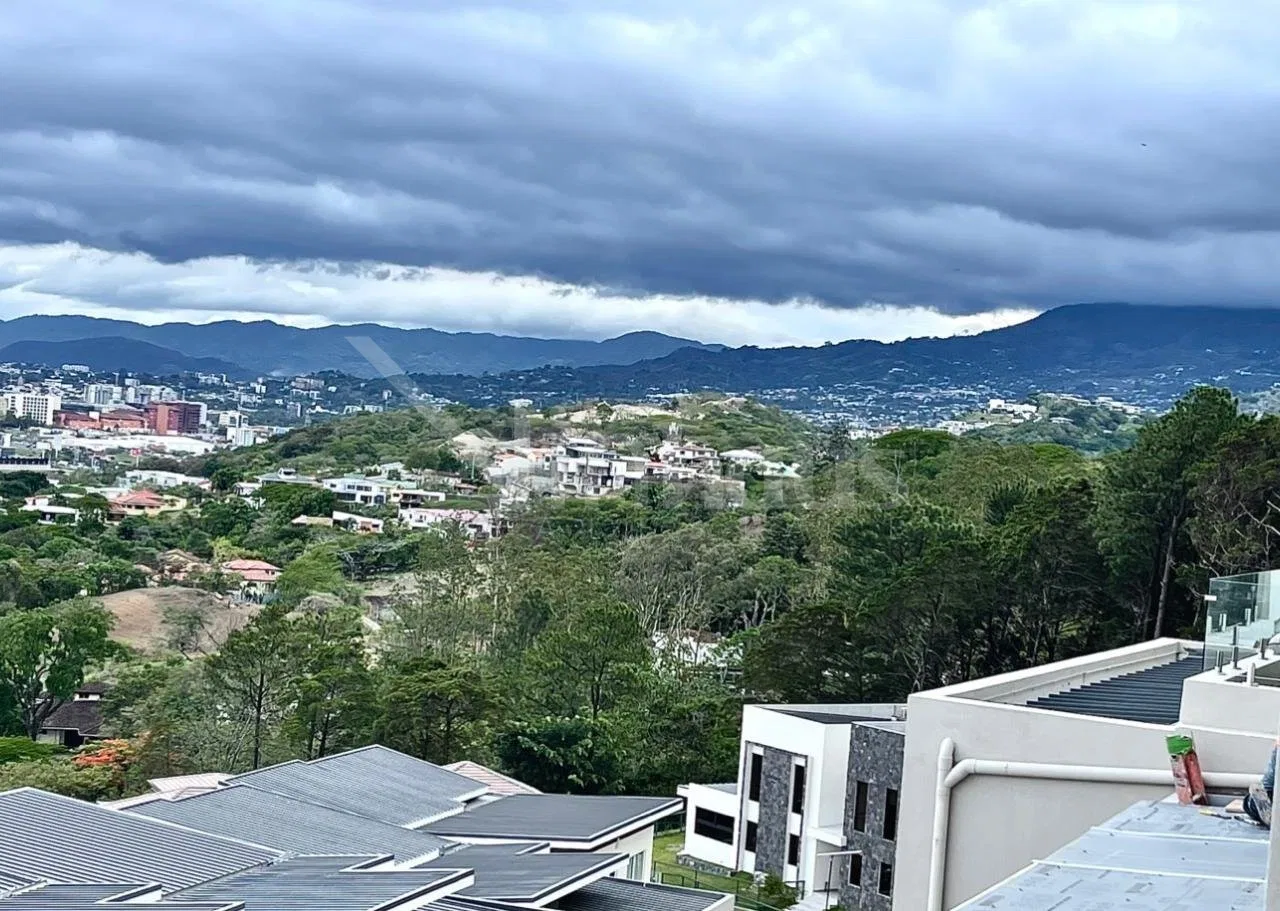 Alquiler de apartamento con espectaculares vistas en Escazú