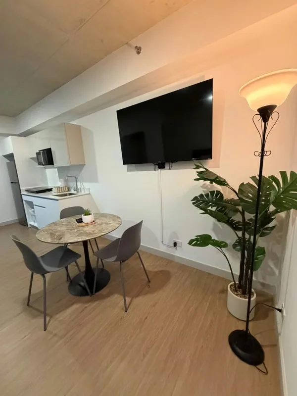 Alquiler de Apartaestudio a Estrenar Amoblado en Secrt Escalante.