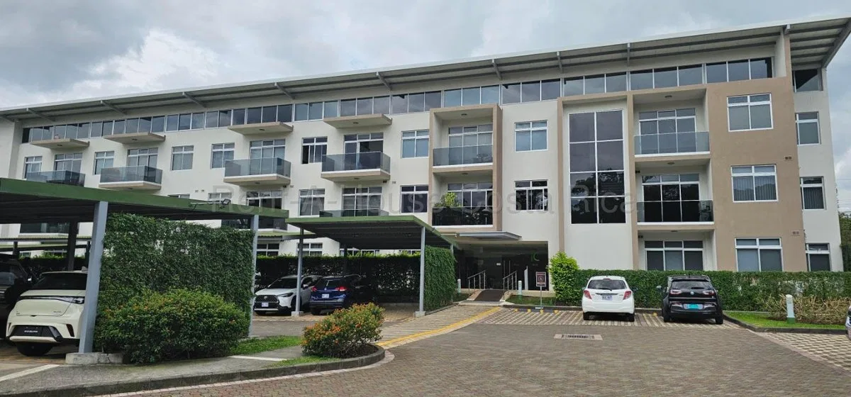 Furnished apartment for rent in Santa Ana.