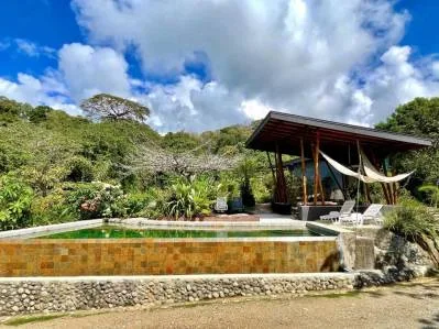Propiedad con Vista al Océano y Montaña, con Bed & Breakfast, Viviendas y Amplio Terreno en Uvita, photo 4
