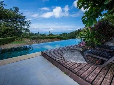 Propiedad con Vista al Océano y Montaña, con Bed & Breakfast, Viviendas y Amplio Terreno en Uvita, photo 8