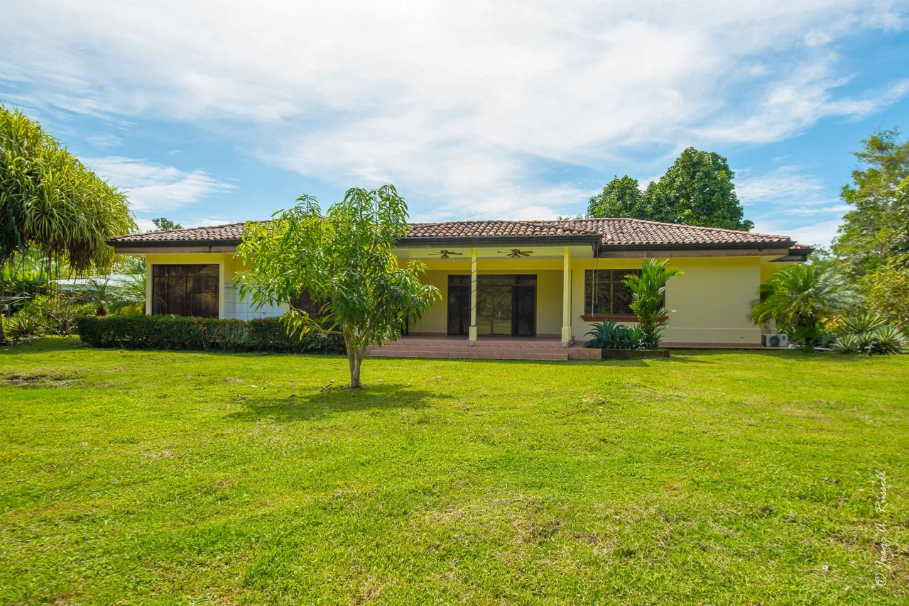 Three-Bedroom Bejuco Beach Home For Sale