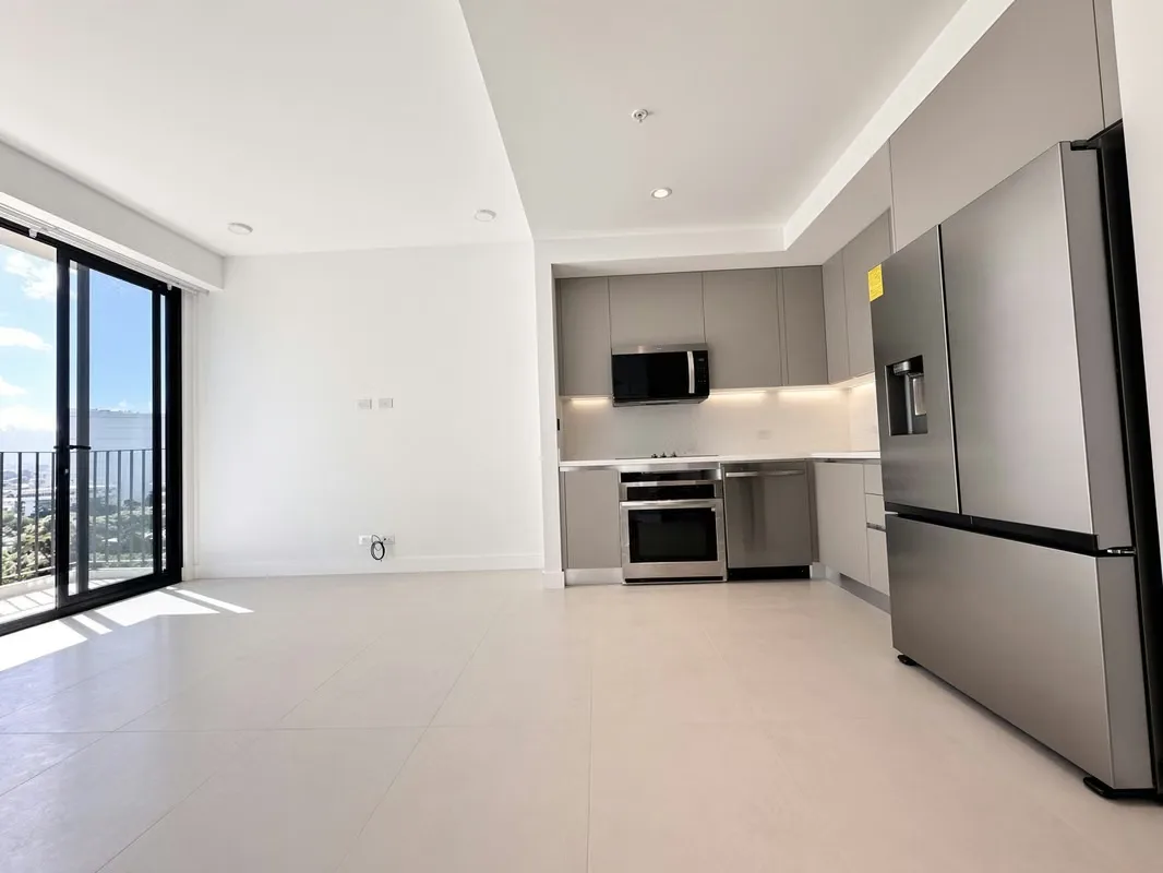 Descubre una majestuosa torre residencial de 16 pisos que alberga 76 exclusivos apartamentos, ubicada en una de las zonas más codiciadas del país., photo 6