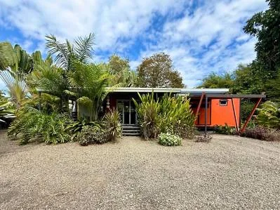 CASA SECRETA: Tu refugio secreto en Uvita con espacio para expandirse