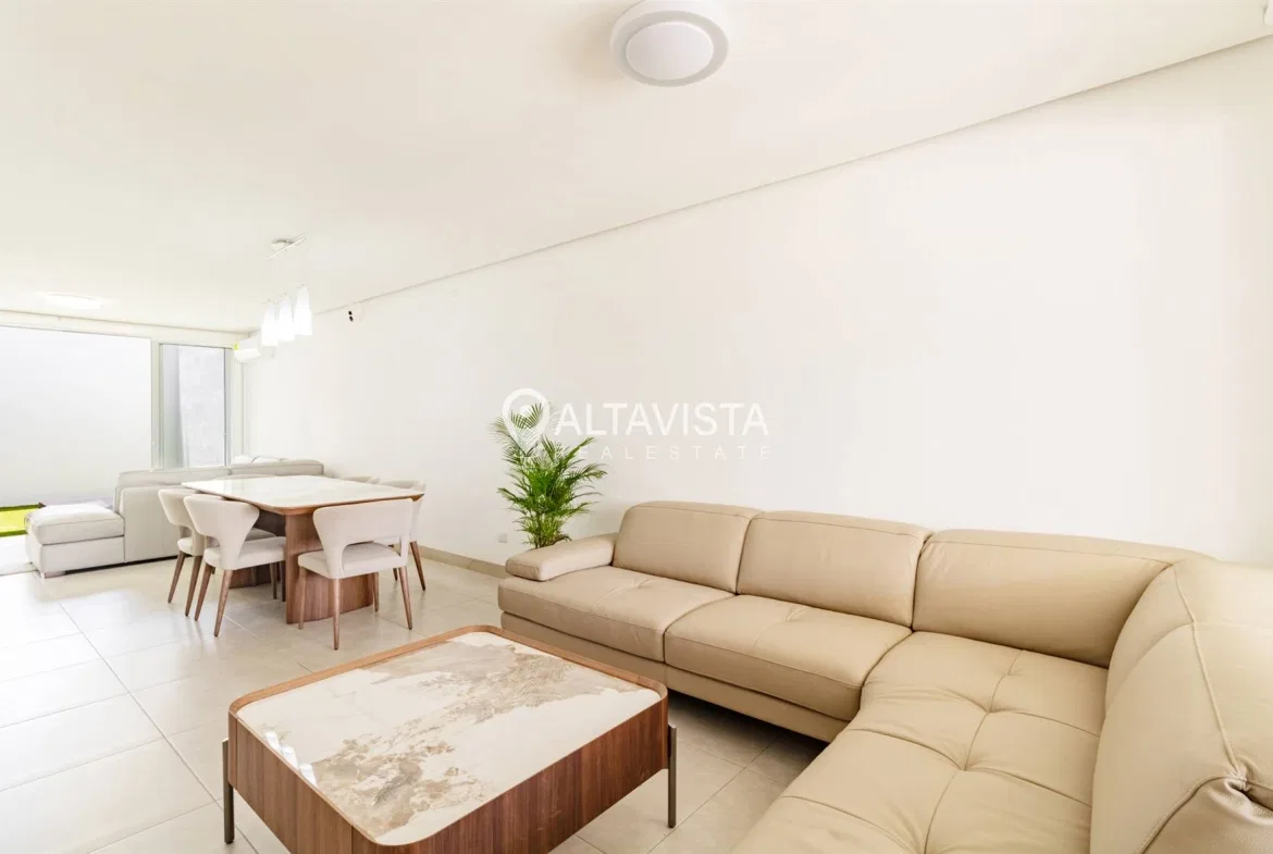 Casa en Condominio Guachipelín 310