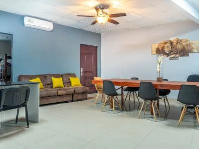 Dos negocios rentables, apartamentos de 2 y dos habitaciones, 8 unid de alquiler en su ubicación., photo 9