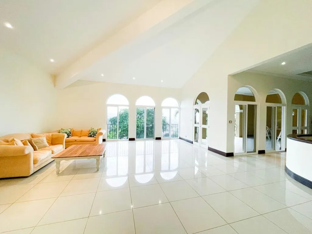 House for rent in condominium in Ciudad Colón