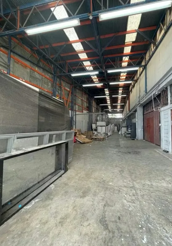 Spacious industrial warehouse for lease, strategically located in Barrio Cuba, an area with excellent access and connectivity, ideal for industrial, logistics, or storage ..., photo 3