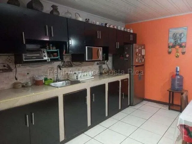 CASA EN VENTA EN HEREDIA CUBUJUQUI - Venta en Heredia