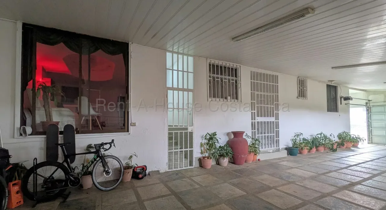 FOR SALE Fully Occupied Investment Property in Escazú Rivergrand with Nine Percent ROI, photo 5