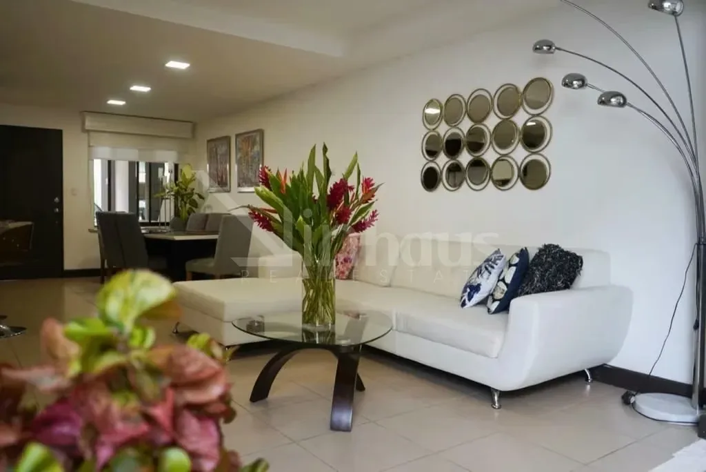 Casa en venta en condominio en Ciudad Colón, photo 3