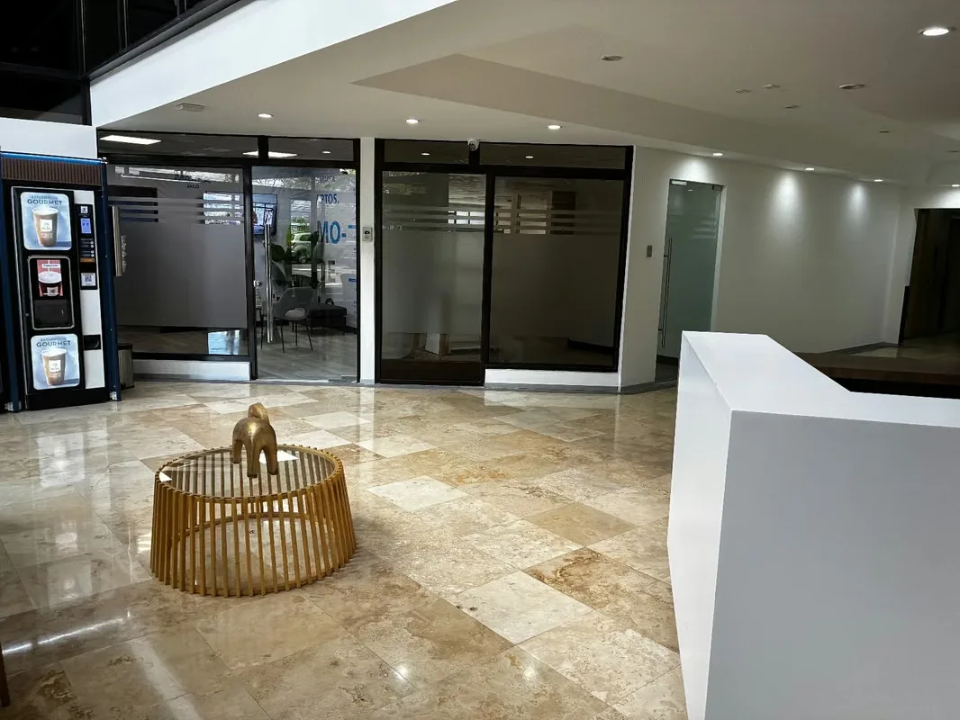 Oficina en alquiler de 300 m² en centro corporativo, Paseo Colón, con seguridad 24 horas, photo 5