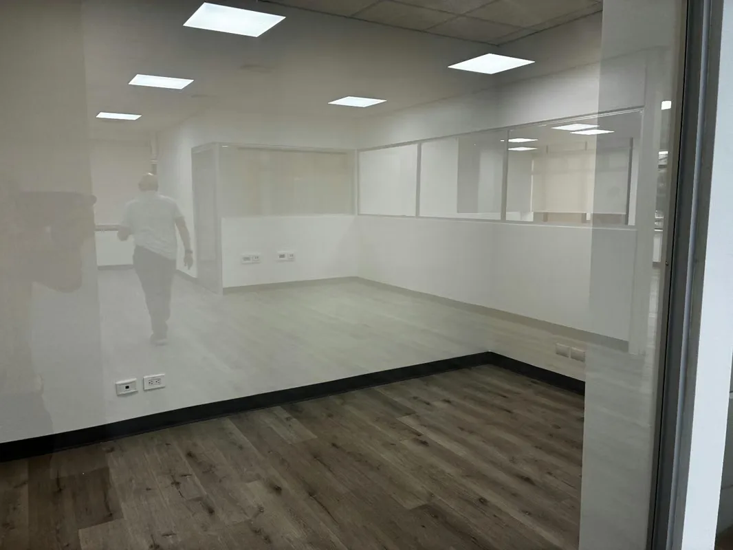 Oficina en alquiler de 300 m² en centro corporativo, Paseo Colón, con seguridad 24 horas, photo 9