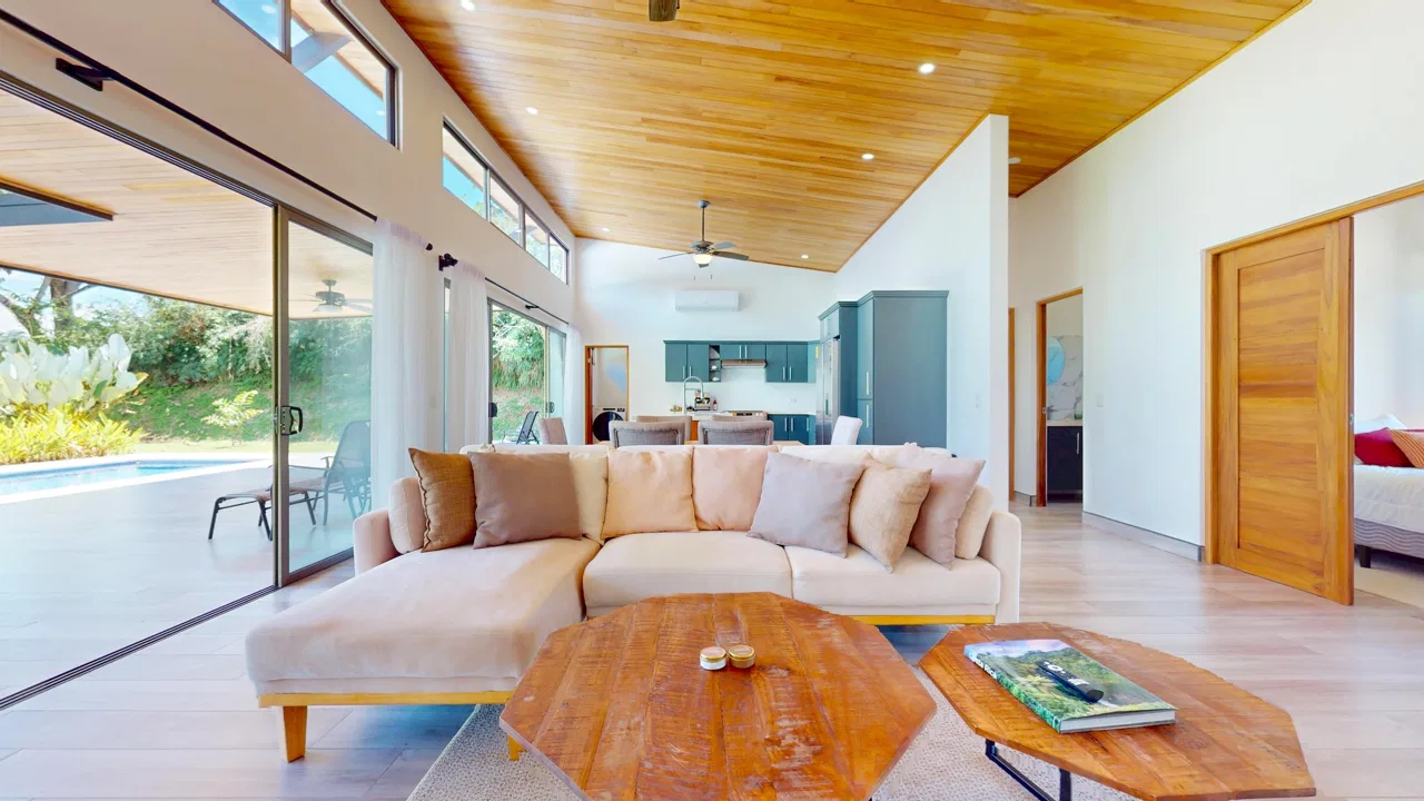 PROPERTY WITH THREE BEDROOMS, WITH A BEAUTIFUL GARDEN , IN OJOCHAL – 0.46 ACRES, photo 9