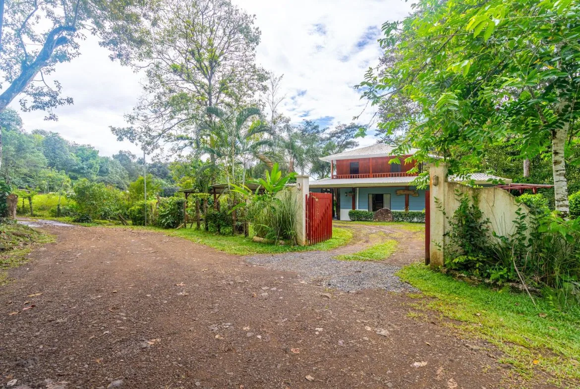VILLA HARMONY TWO FLOOR PROPERTY WITH MOUNTAIN VIEWS, IN OJOCHAL – 0.48 ACRES, photo 6